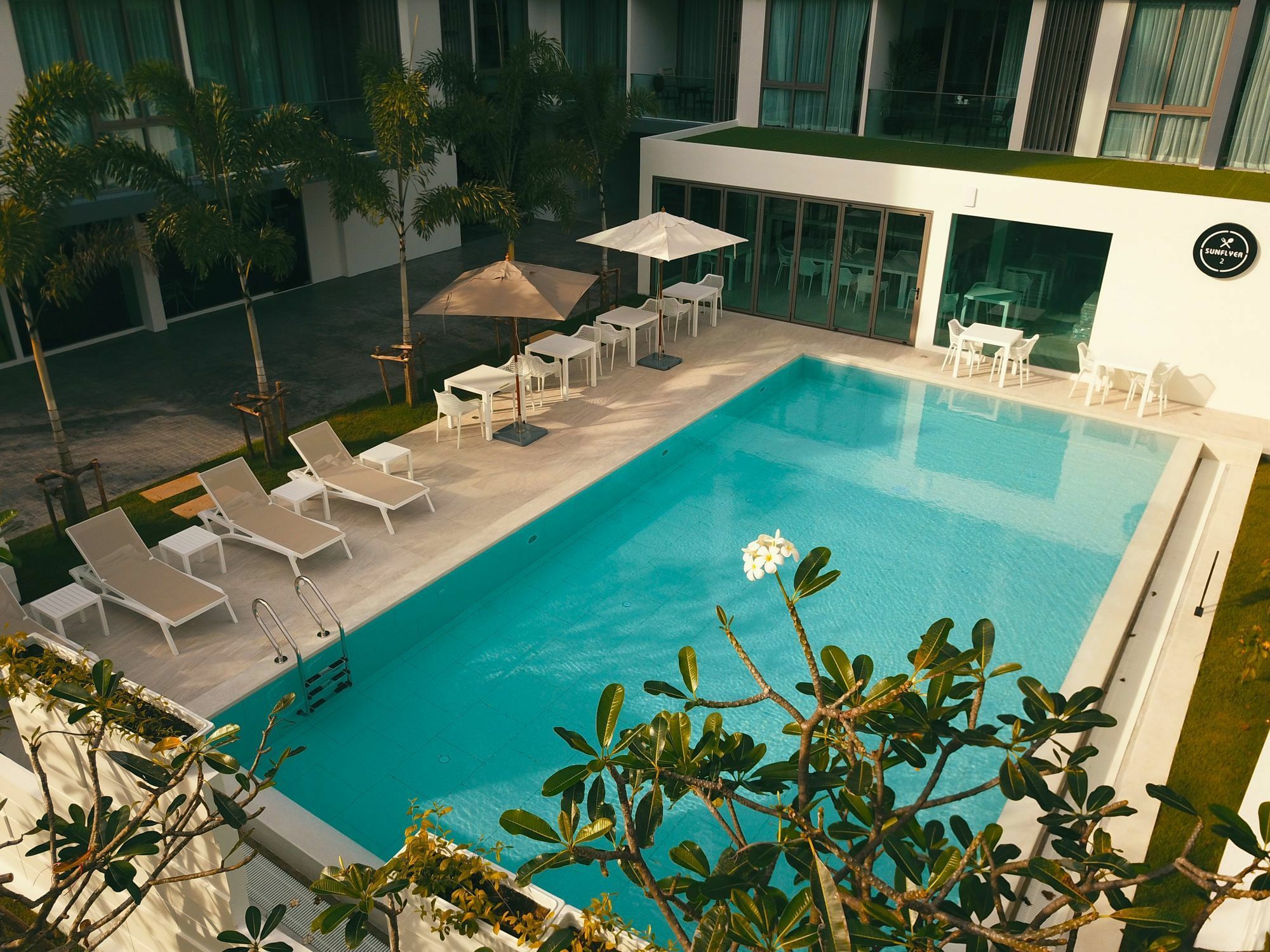 Oceanstone By Holy Cow 205 Lejlighed Phuket Eksteriør billede